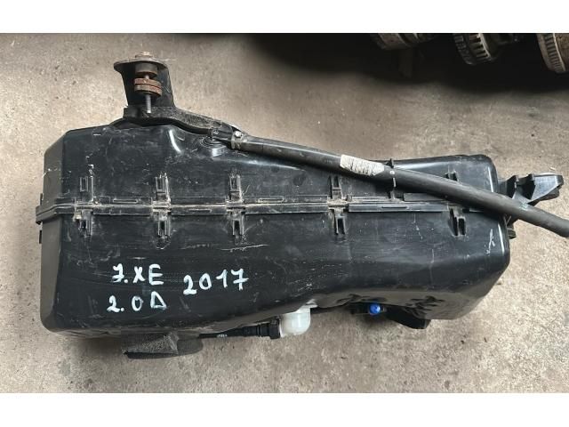 bontott JAGUAR XE AdBlue Tartály