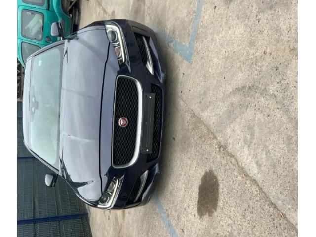 bontott JAGUAR XE Klímakompresszor