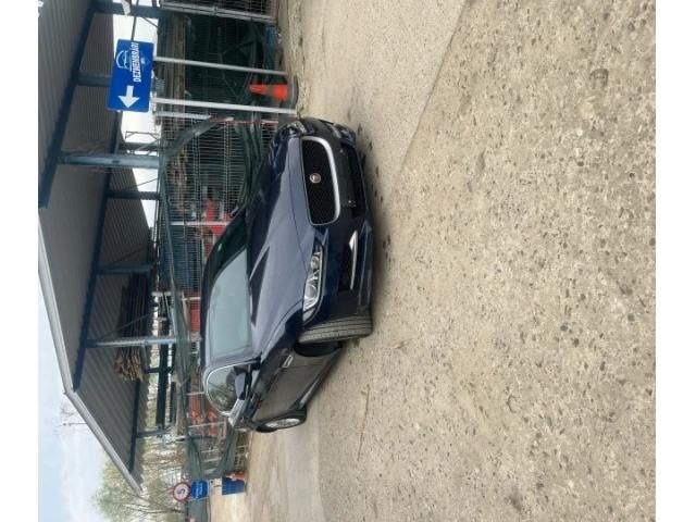 bontott JAGUAR XE Bal első Sárvédő