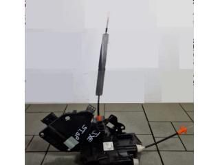 bontott JAGUAR XE Bal hátsó Ajtózár