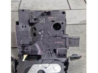 bontott JAGUAR XE Csomagtérajtó Zárszerkezet