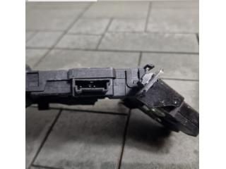 bontott JAGUAR XE Csomagtérajtó Zárszerkezet