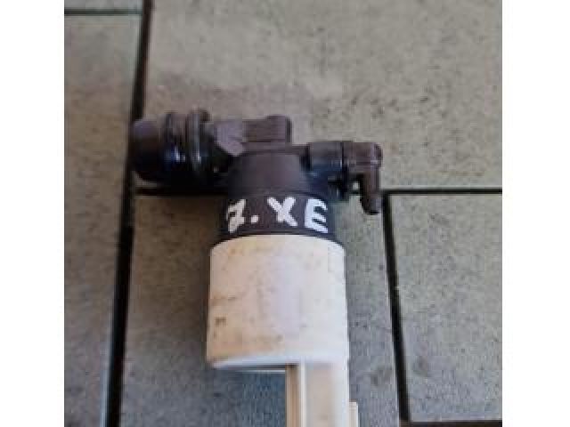 bontott JAGUAR XE Fényszórómosó Szivattyú