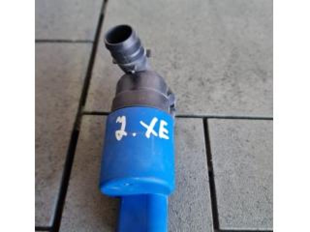 bontott JAGUAR XE Fényszórómosó Szivattyú