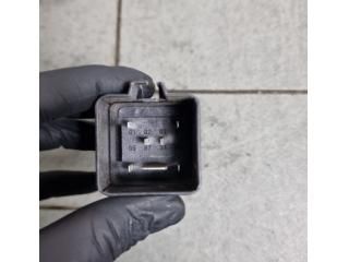 bontott JAGUAR XE Izzító Relé