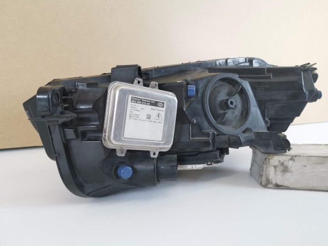 bontott JAGUAR XE Jobb Xenon Fényszóró