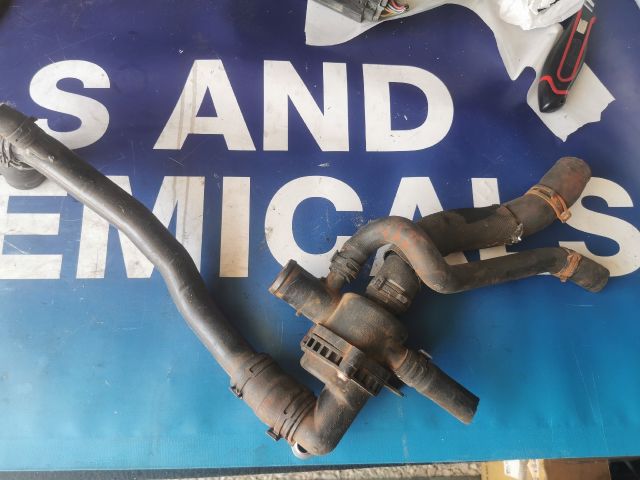 bontott JAGUAR XF Termosztátház Csővel