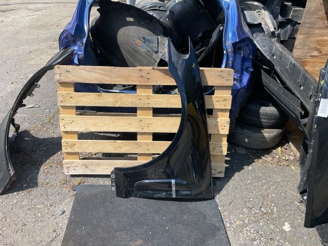 bontott JAGUAR XF Bal első Sárvédő