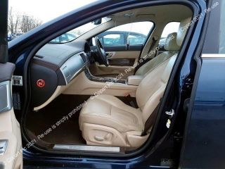 bontott JAGUAR XF Bal hátsó Ajtózár