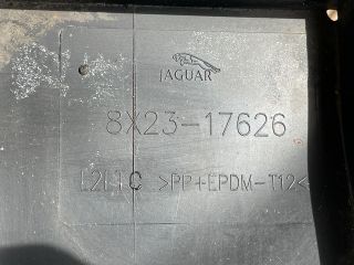 bontott JAGUAR XF Első Lökhárító Alsó (Műanyag)