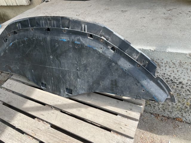 bontott JAGUAR XF Első Lökhárító Alsó (Műanyag)