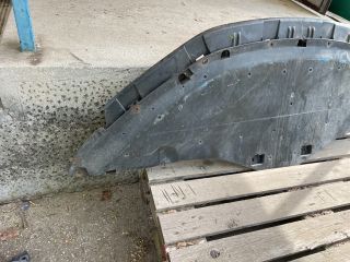 bontott JAGUAR XF Első Lökhárító Alsó (Műanyag)