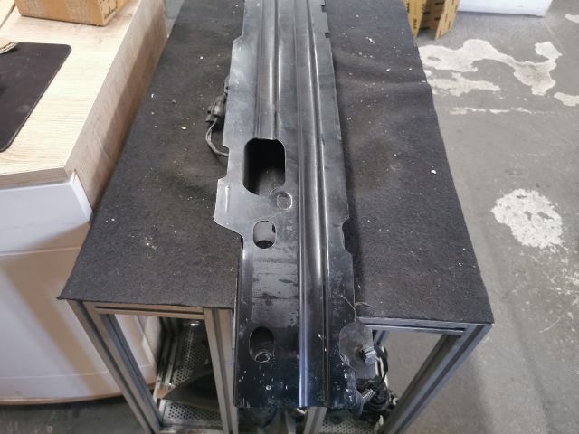 bontott JAGUAR XF Első Lökhárító Merevítő (Fém)