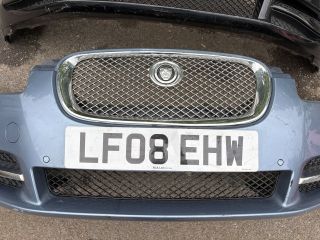 bontott JAGUAR XF Első Lökhárító (Részeivel)