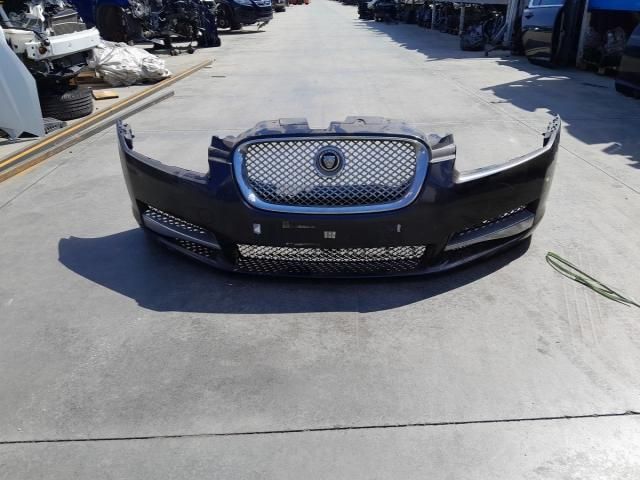 bontott JAGUAR XF Első Lökhárító (Üresen)