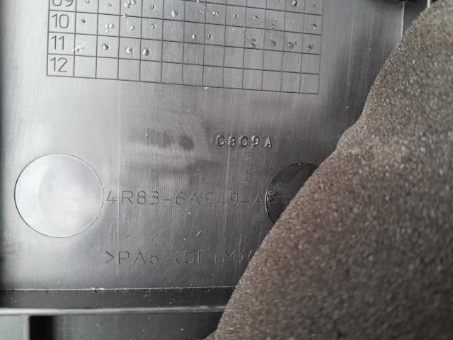 bontott JAGUAR XF Felső Hűtőburkolat