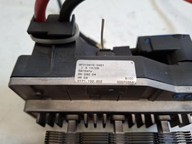 bontott JAGUAR XF Fűtőradiátor (Elektromos)