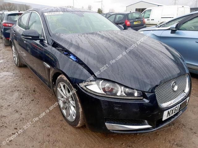 bontott JAGUAR XF Hátsó középső Szellőző