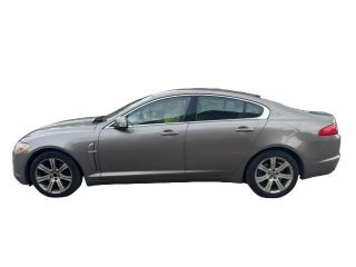 bontott JAGUAR XF Hűtőrács