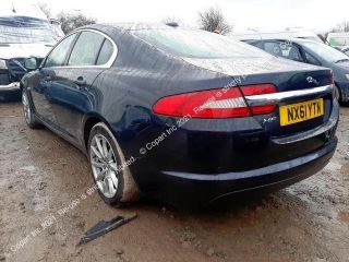 bontott JAGUAR XF Jobb C Oszlop Burkolat