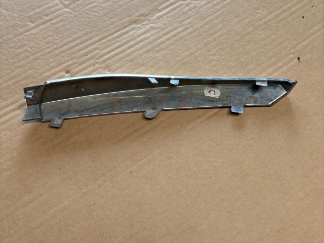 bontott JAGUAR XF Jobb első Lökhárító Díszléc