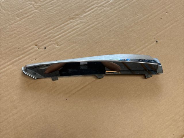 bontott JAGUAR XF Jobb első Lökhárító Díszléc