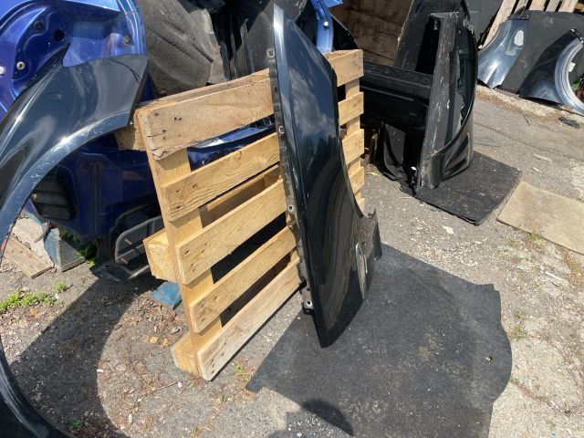 bontott JAGUAR XF Jobb első Sárvédő