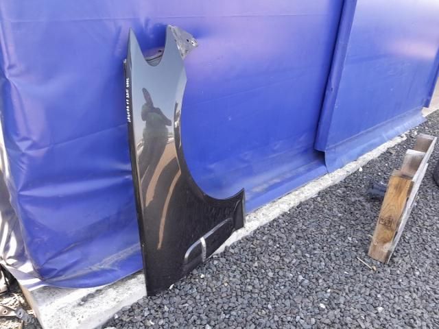 bontott JAGUAR XF Jobb első Sárvédő