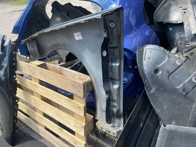 bontott JAGUAR XF Jobb első Sárvédő