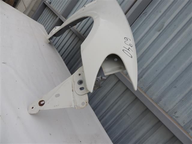 bontott JAGUAR XF Jobb első Sárvédő