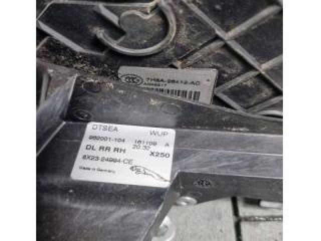 bontott JAGUAR XF Jobb hátsó Ajtózár