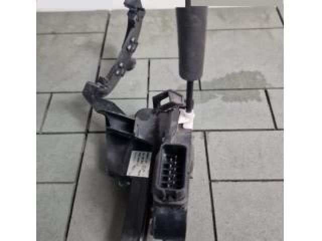 bontott JAGUAR XF Jobb hátsó Ajtózár