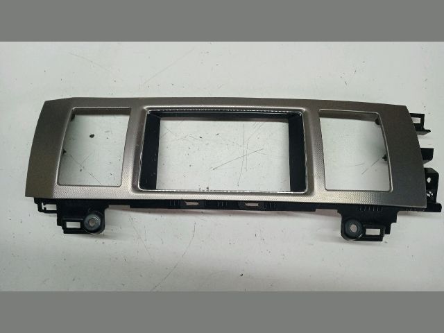 bontott JAGUAR XF Középső Szellőző Keret