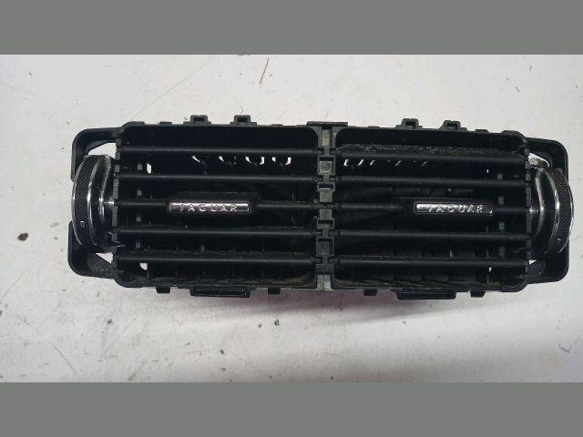 bontott JAGUAR XF Középső Szellőző