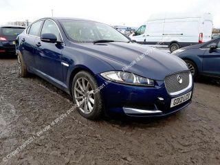 bontott JAGUAR XF Középső Szellőző