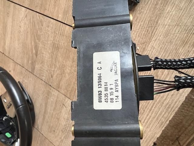 bontott JAGUAR XF Légzsák Átvezető Szalagkábel