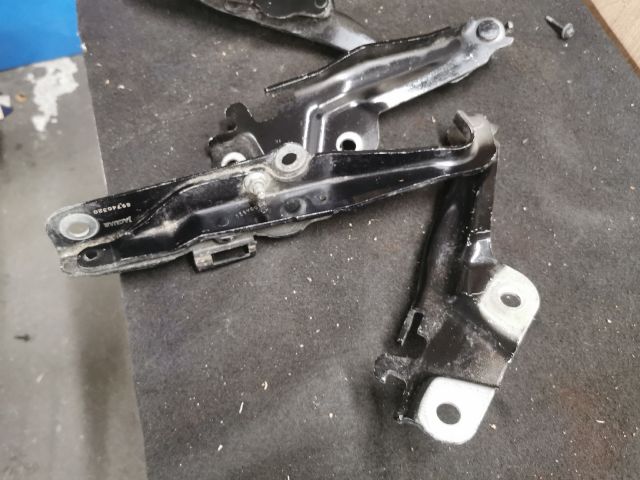 bontott JAGUAR XF Motorháztető Zsanér Pár