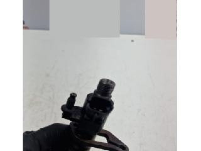 bontott JAGUAR XJ Porlasztó (1 db)