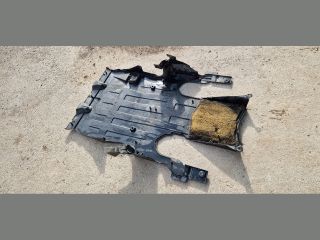 bontott JAGUAR XJ Alsó Motorburkolat