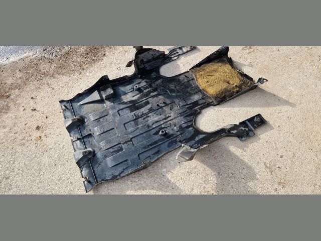 bontott JAGUAR XJ Alsó Motorburkolat