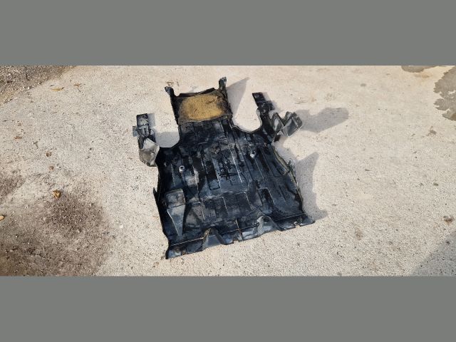 bontott JAGUAR XJ Alsó Motorburkolat