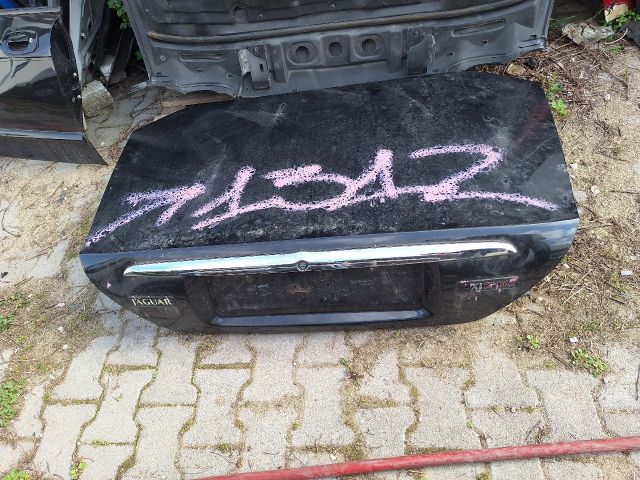 bontott JAGUAR XJ Csomagtérajtó (Részeivel)