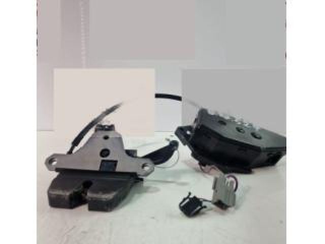 bontott JAGUAR XJ Csomagtérajtó Zárszerkezet