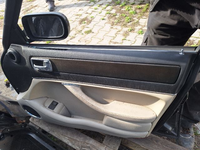 bontott JAGUAR XJ Jobb első Ajtó (Részeivel)