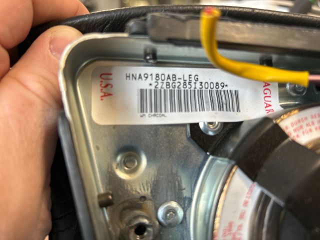 bontott JAGUAR XJ Kormánylégzsák