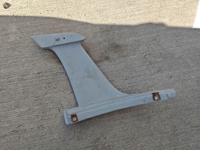 bontott JAGUAR XK Bal első Lökhárító Sarok