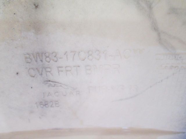 bontott JAGUAR XK Első Lökhárító (Üresen)