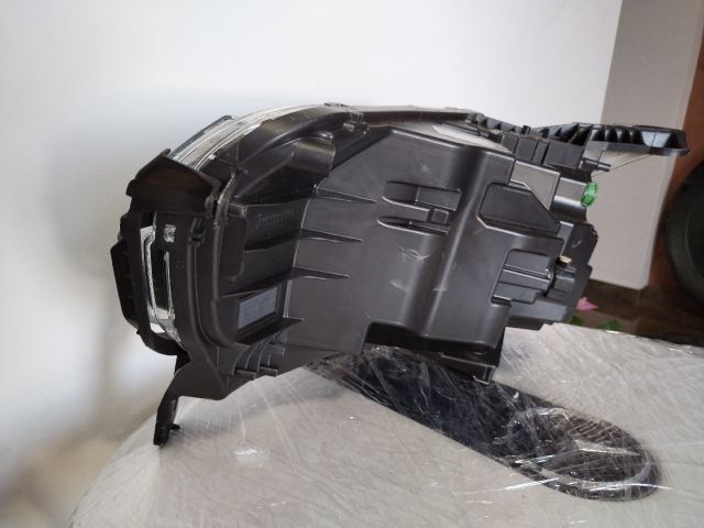 bontott JEEP AVENGER Jobb Fényszóró