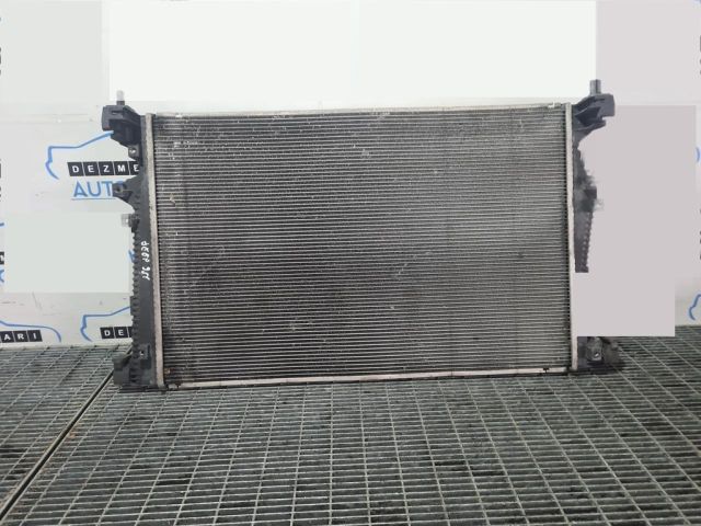 bontott JEEP CHEROKEE Vízhűtő Radiátor (Klímás)