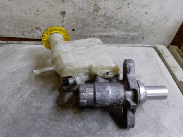 bontott JEEP CHEROKEE Főfékhenger